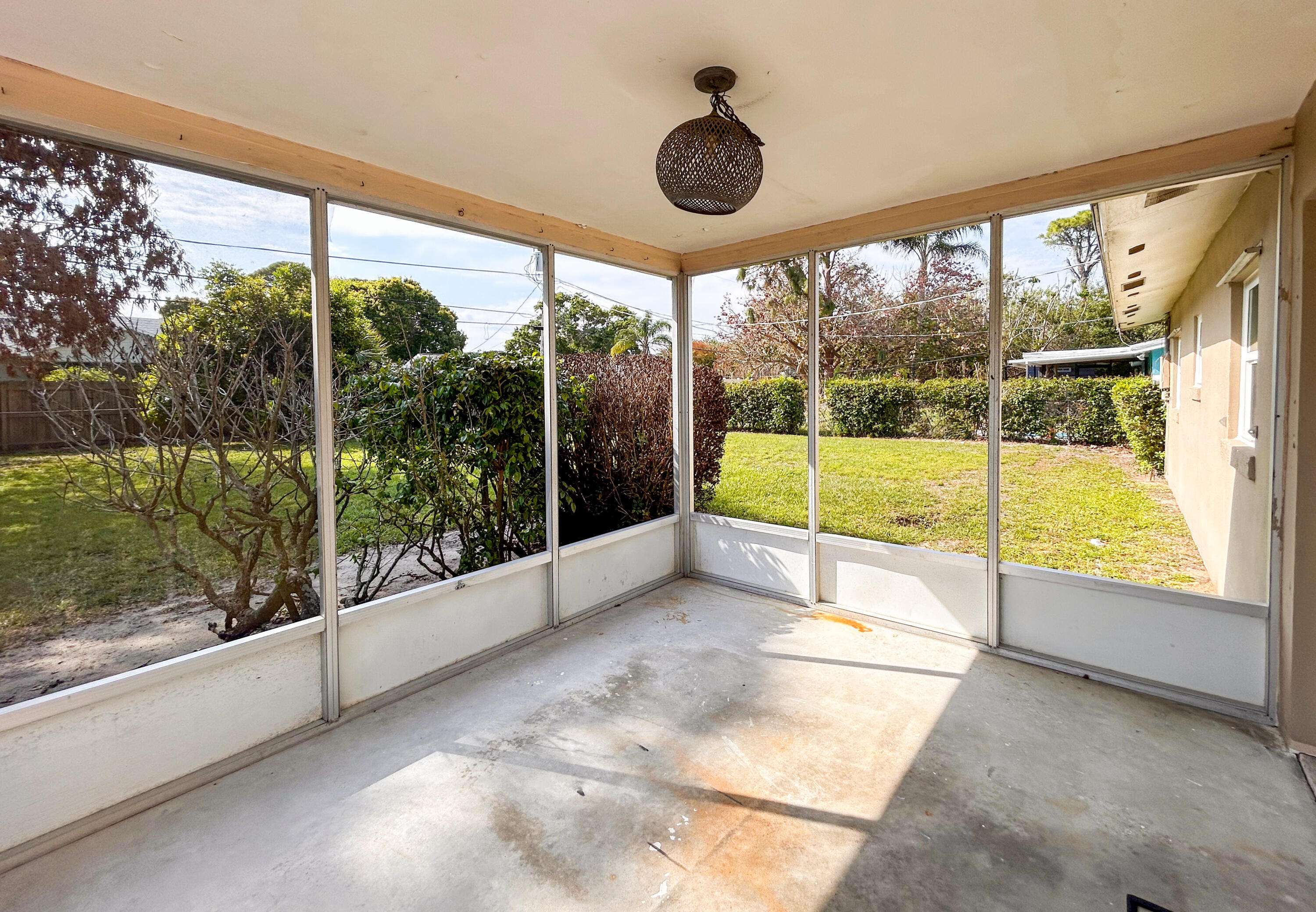 4709 Sunset Boulevard Fort Pierce, FL 34982 - Photo 23 of 33 32-IMG_0906