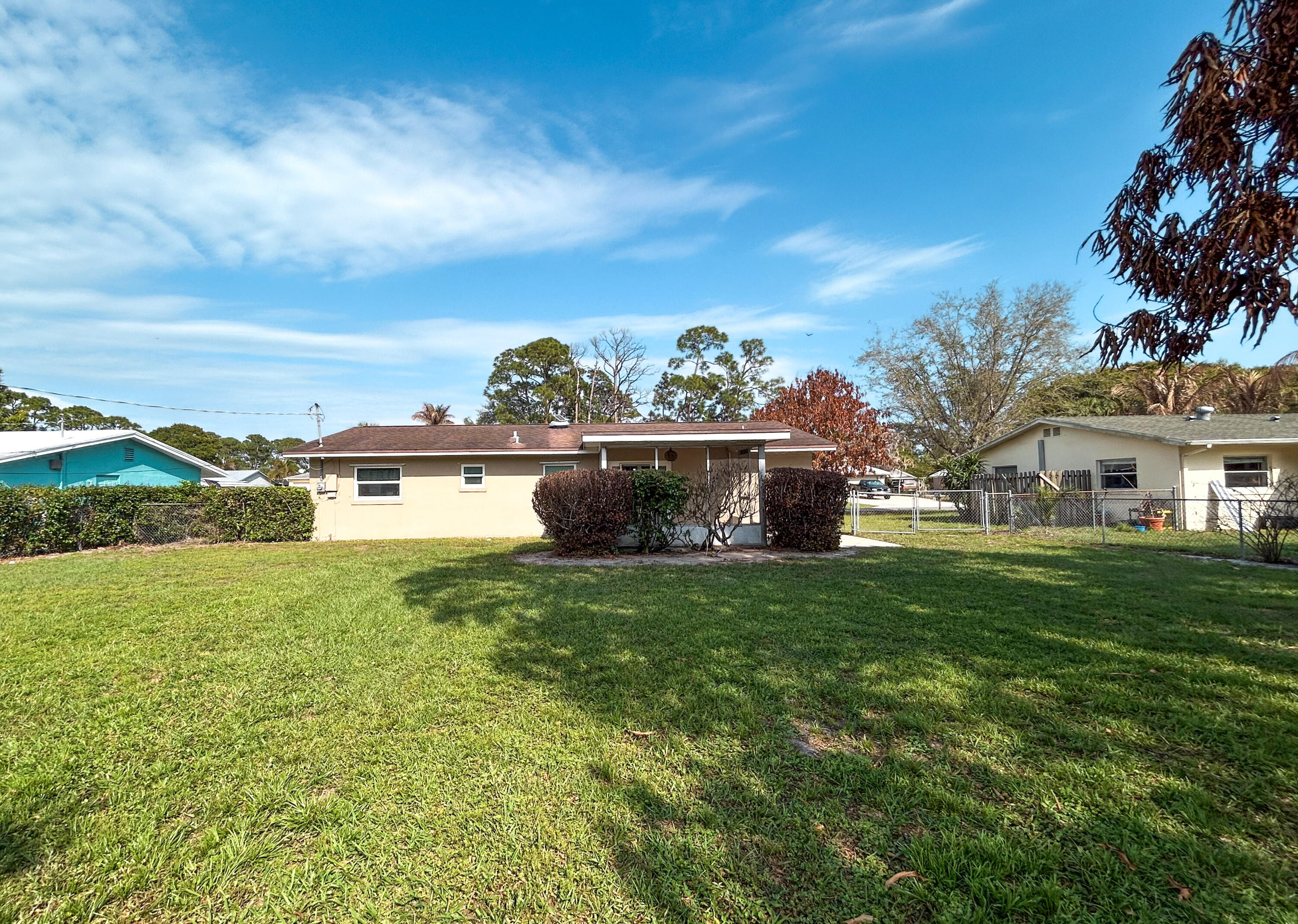 4709 Sunset Boulevard Fort Pierce, FL 34982 - Photo 26 of 33 35-IMG_0909