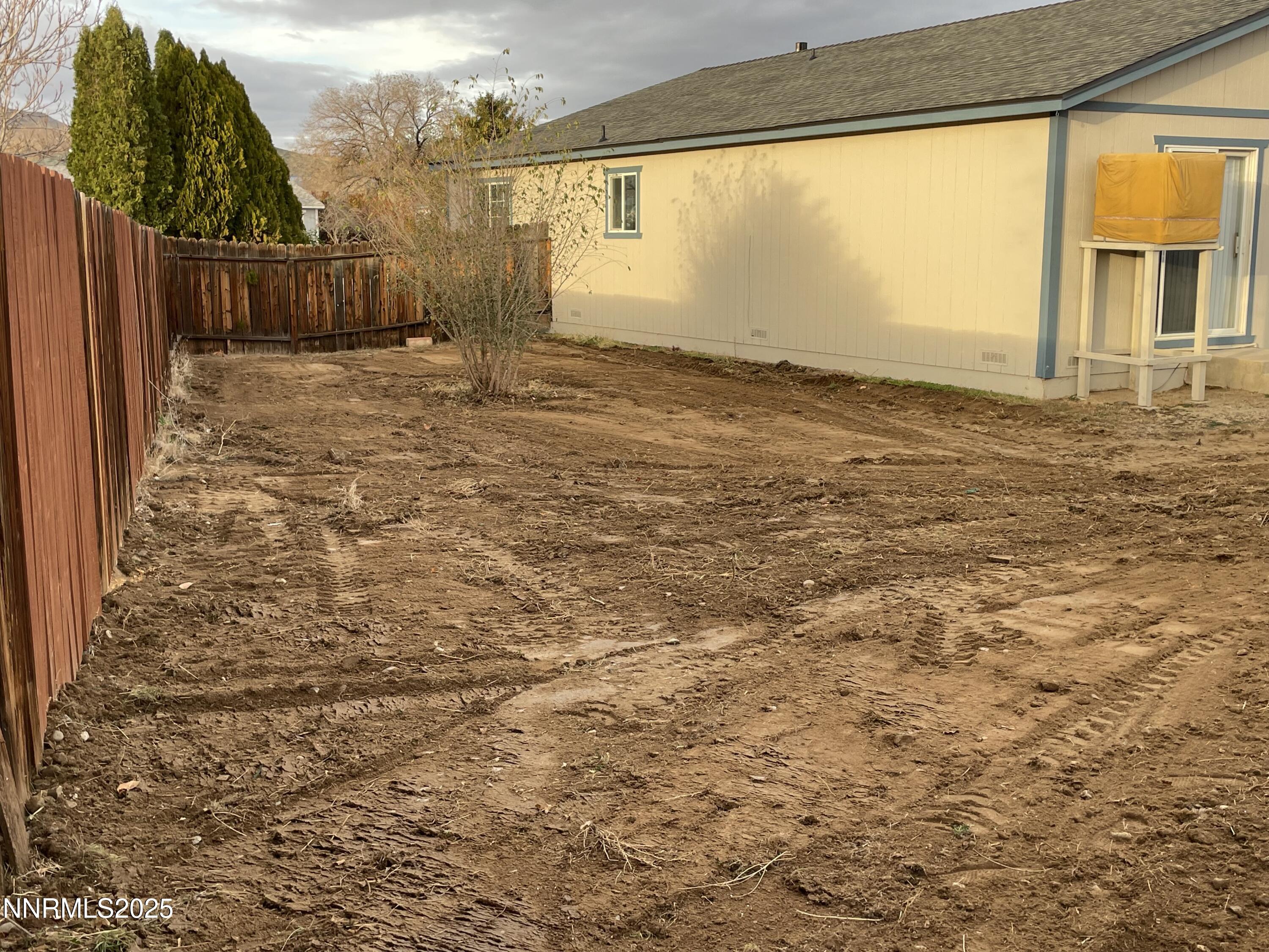 5886 Wishbone Court Sun Valley, NV 89433 - Photo 41 of 42 a view of an empty room with a window