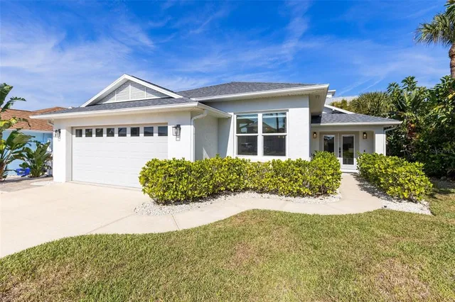 $1,095,000 | 830 Hope Avenue, New Smyrna Beach, FL 32169