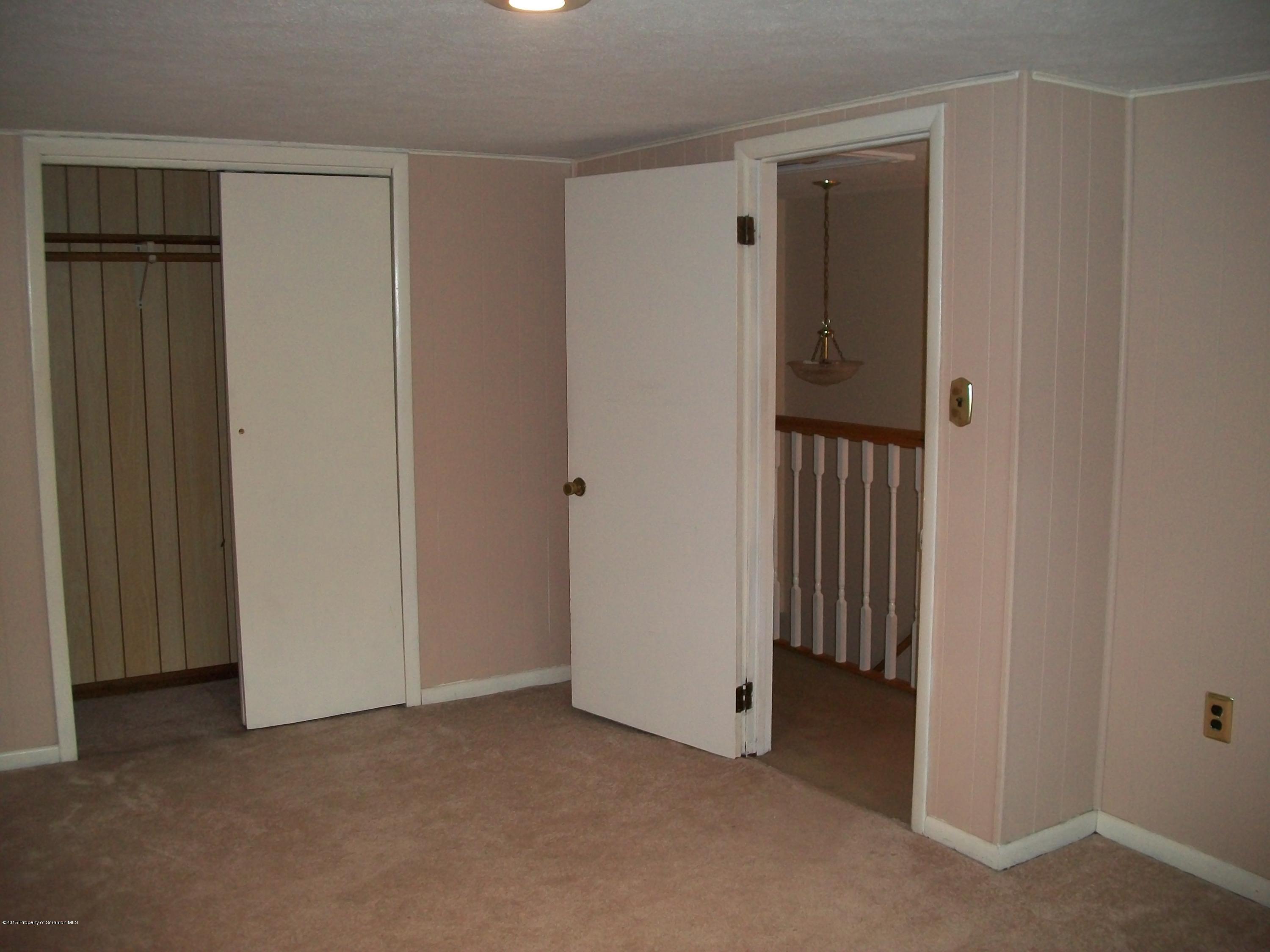 642 Gardner Road Moscow, PA 18444 - Photo 16 of 22 Gallery Image 16