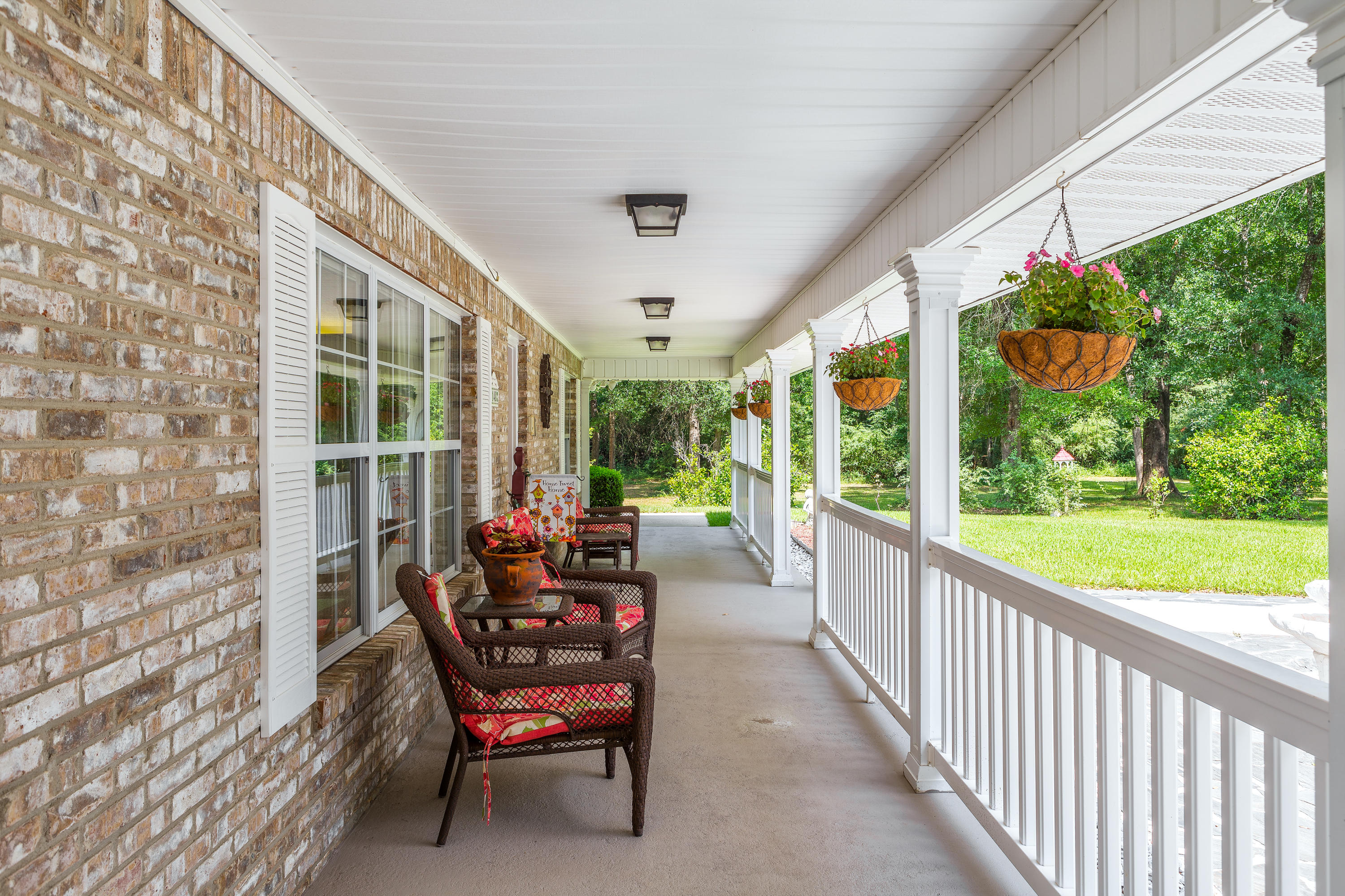 148 Jones Road Crestview, FL 32536 - Photo 4 of 21 Gallery Image 4