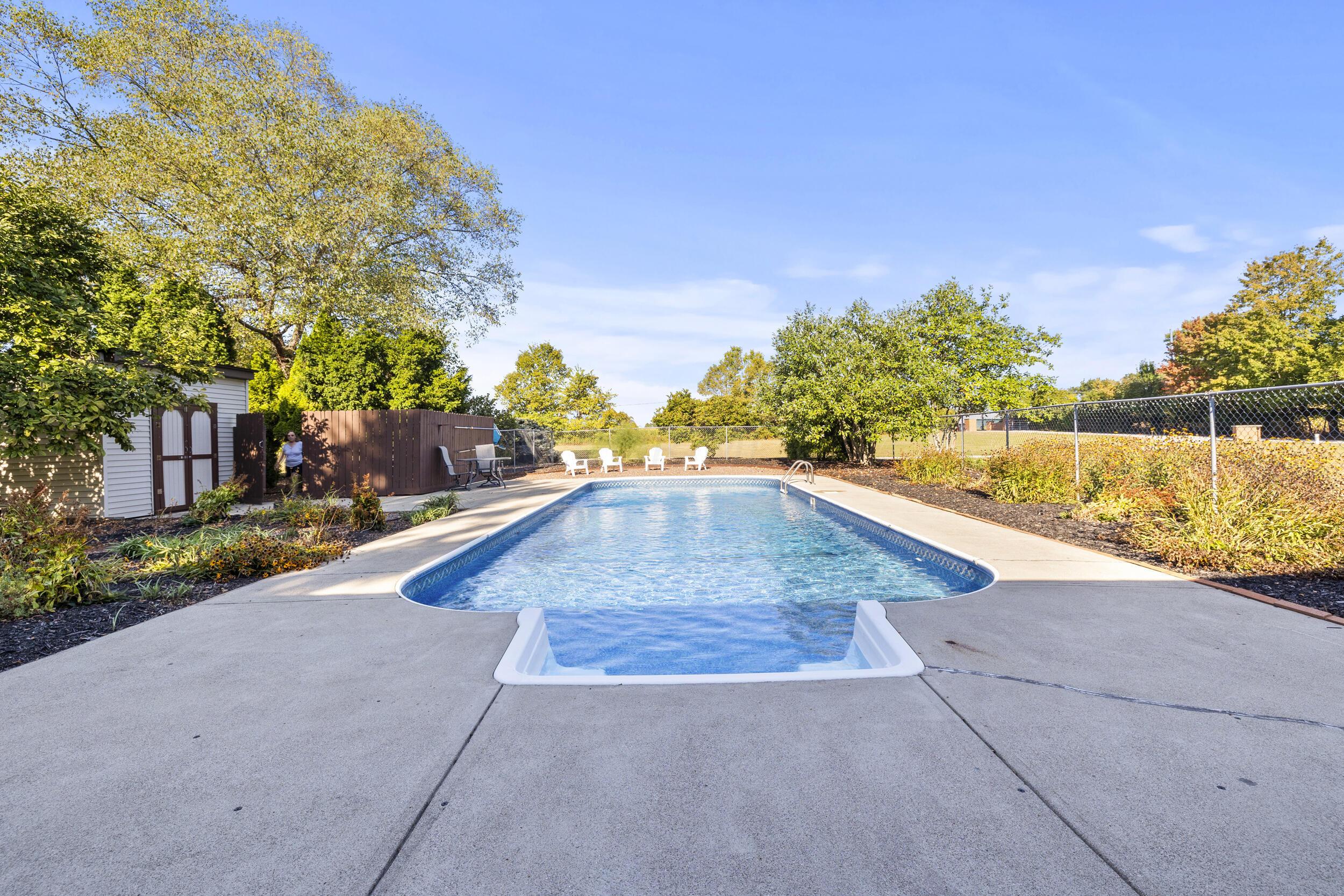4605 Summit Road Southwest Pataskala, OH 43062 - Photo 43 of 44 pool 01