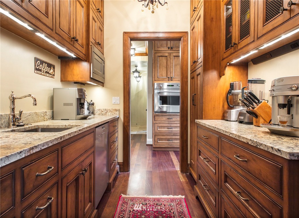 414 Upland Road Medina, WA 98039 - Photo 14 of 25