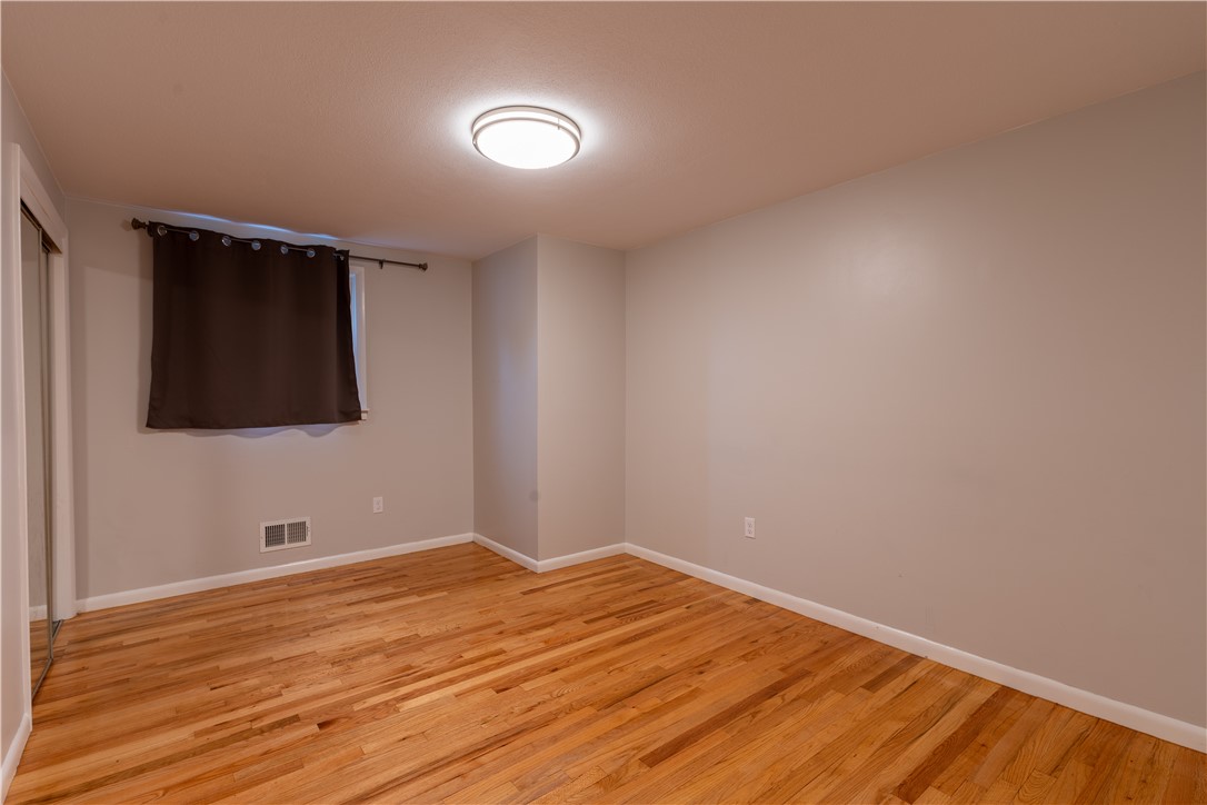 49 Hagerstown Road Warwick, RI 02886 - Photo 10 of 22