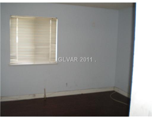 5701 Smoke Ranch Road, Unit B Las Vegas, NV 89108 - Photo 8 of 14 Other.