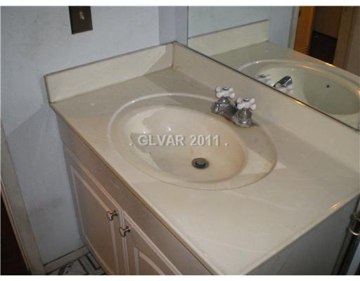 5701 Smoke Ranch Road, Unit B Las Vegas, NV 89108 - Photo 10 of 14 Other.