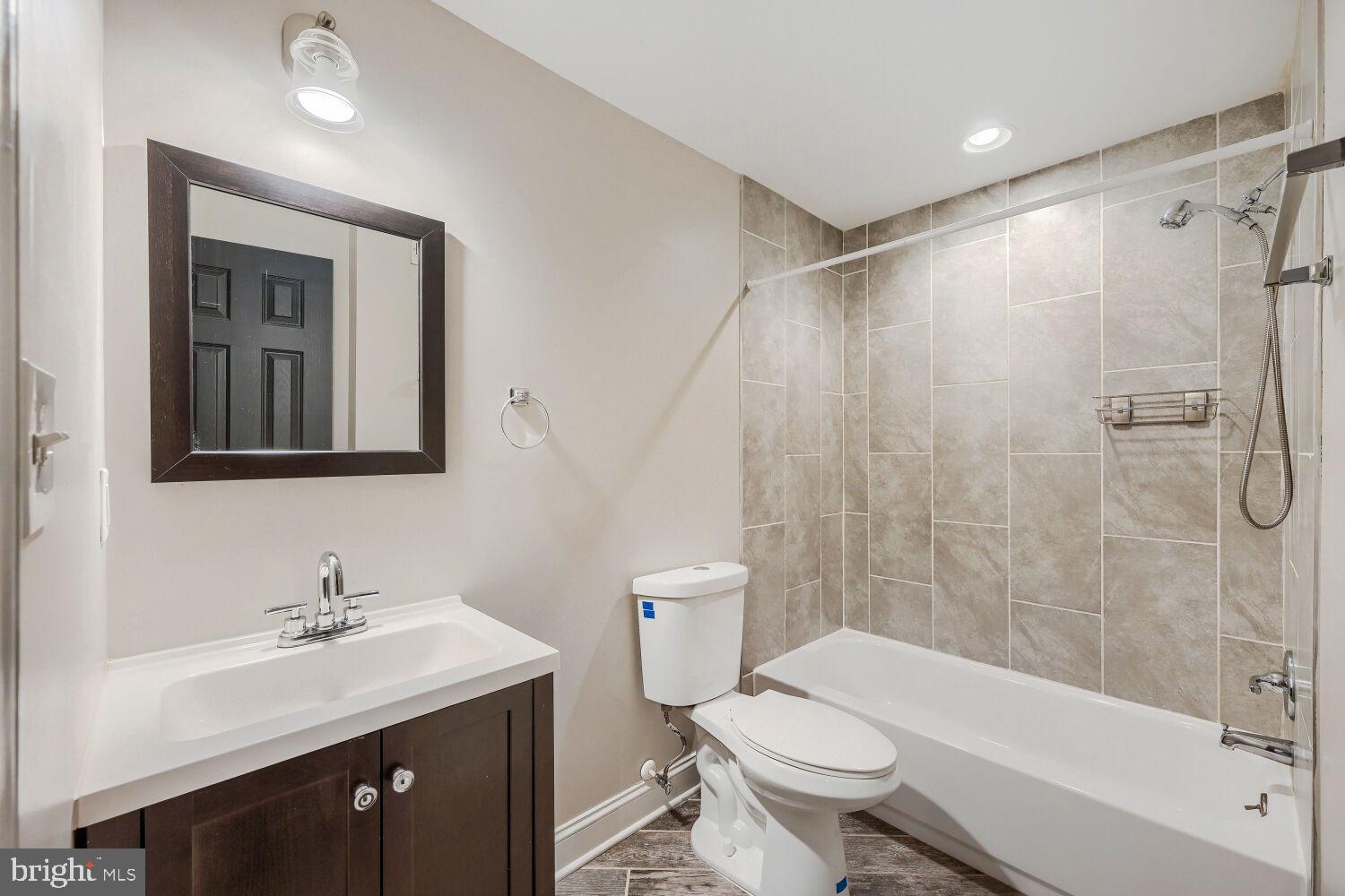 309 Fagley Street Baltimore, MD 21224 - Photo 20 of 25 Bathroom #2