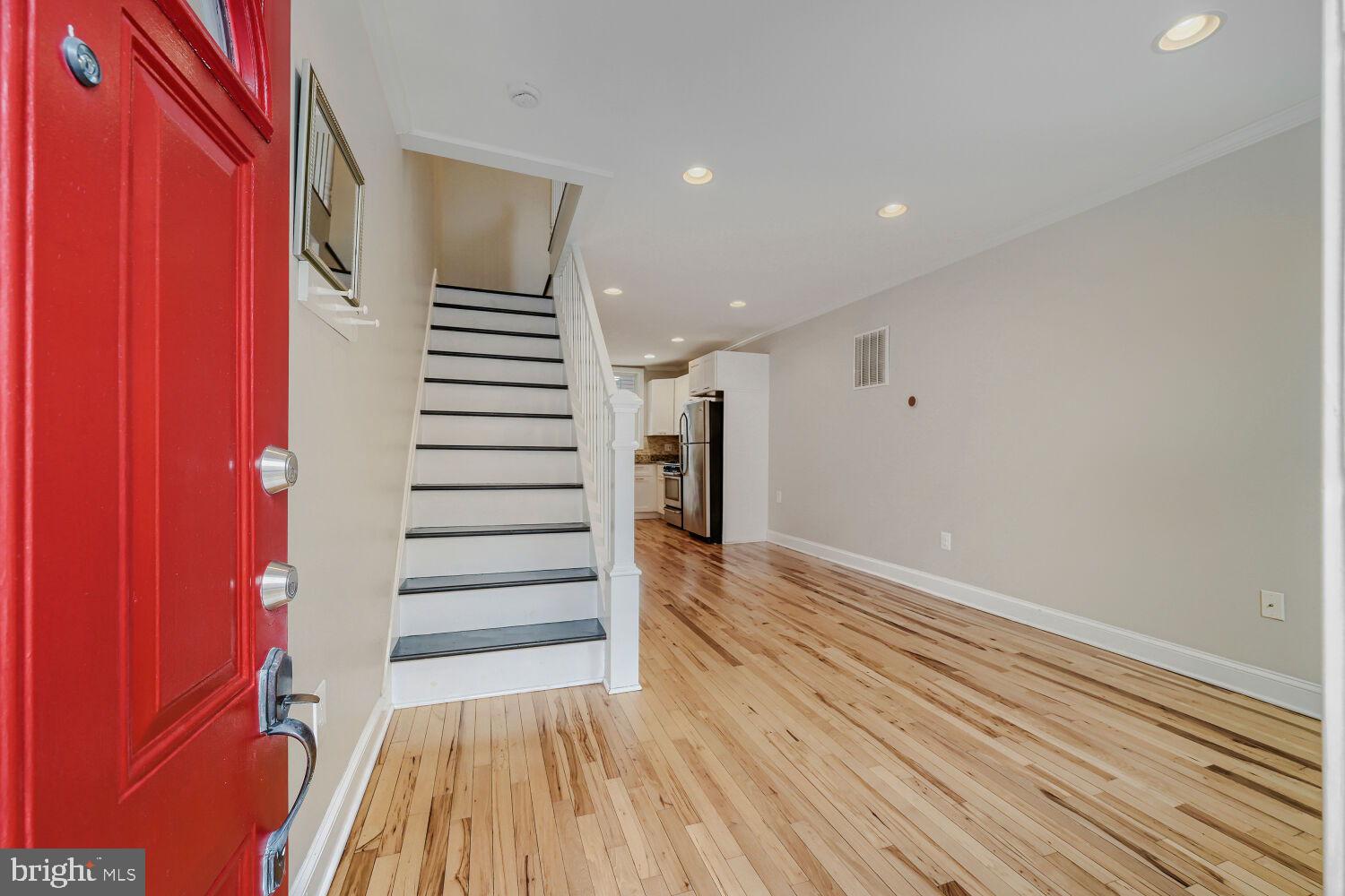 309 Fagley Street Baltimore, MD 21224 - Photo 3 of 25 Foyer