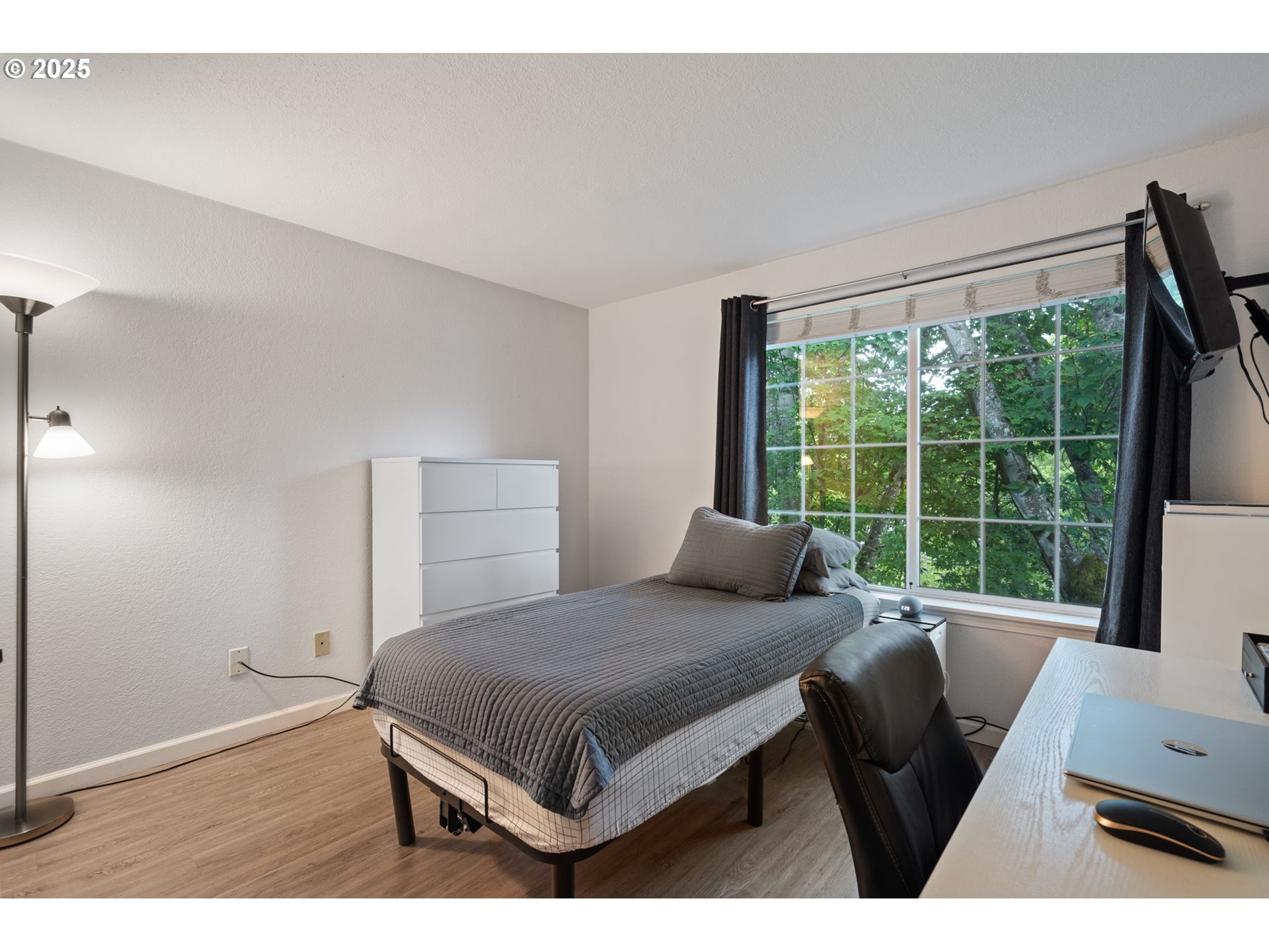 17618 Northwest Springville Road Portland, OR 97229 - Photo 17 of 26 Bedroom