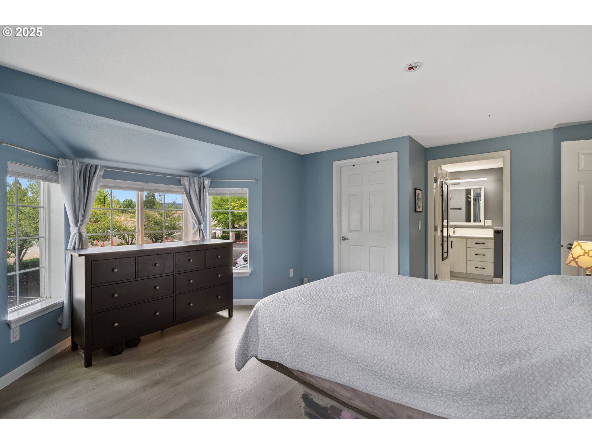 17618 Northwest Springville Road Portland, OR 97229 - Photo 23 of 26 Primary Bedroom