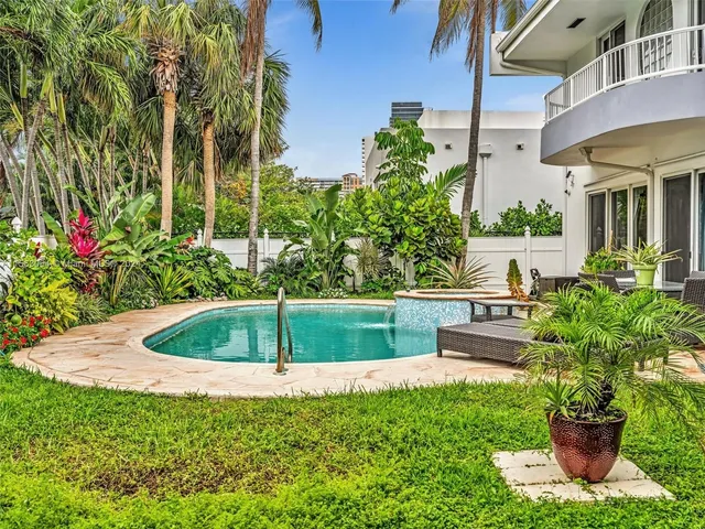 $4,330,000 | 616 Ocean Boulevard, Golden Beach, FL 33160