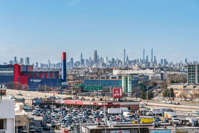 $575,000 | 136-16 31st Road, Unit 8B | Flushing