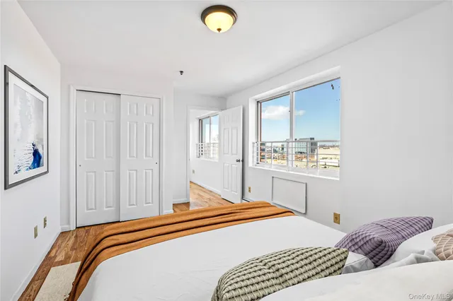 $575,000 | 136-16 31st Road, Unit 8B | Flushing