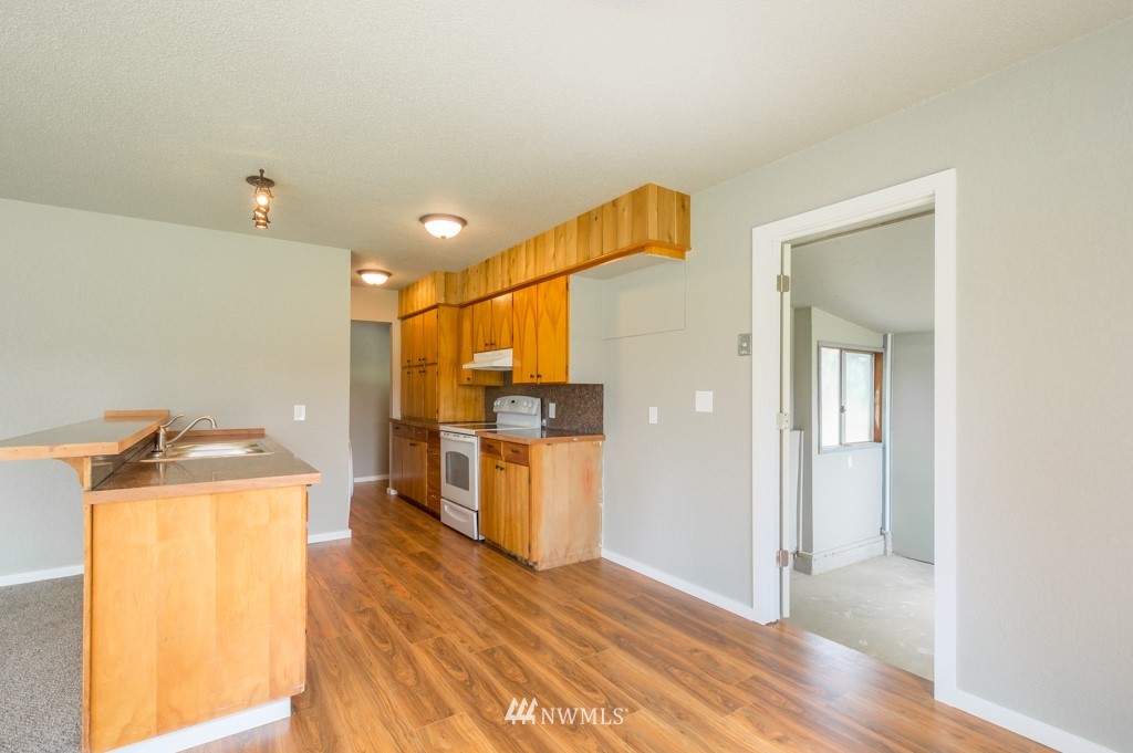 447 Gish Road Onalaska, WA 98570 - Photo 3 of 23 Gallery Image 3