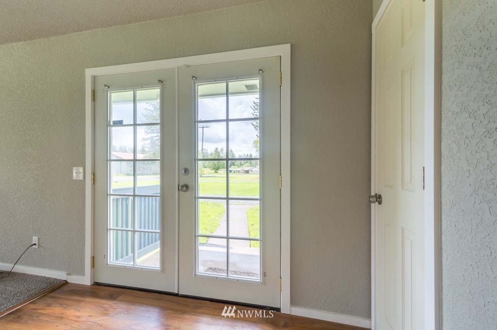447 Gish Road Onalaska, WA 98570 - Photo 6 of 23 Gallery Image 6