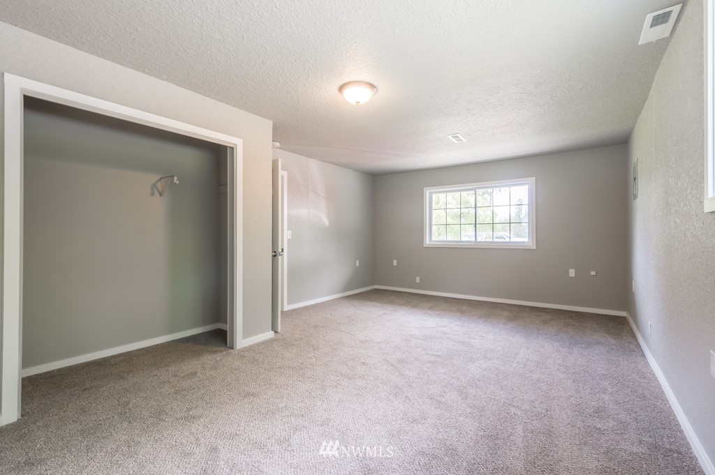 447 Gish Road Onalaska, WA 98570 - Photo 9 of 23 Gallery Image 9