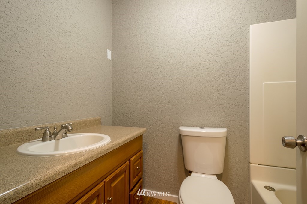 447 Gish Road Onalaska, WA 98570 - Photo 10 of 23 Gallery Image 10