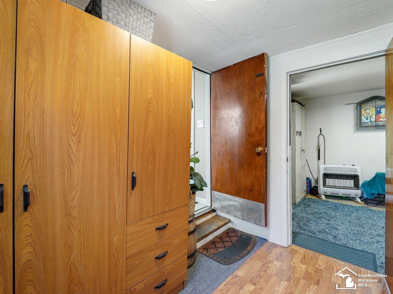 14160 Hoeft Road Belleville, MI 48111 - Photo 22 of 42 Gallery Image 22