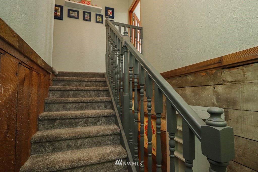 2025 Southeast Fenton Road Port Orchard, WA 98367 - Photo 14 of 25 Gallery Image 14