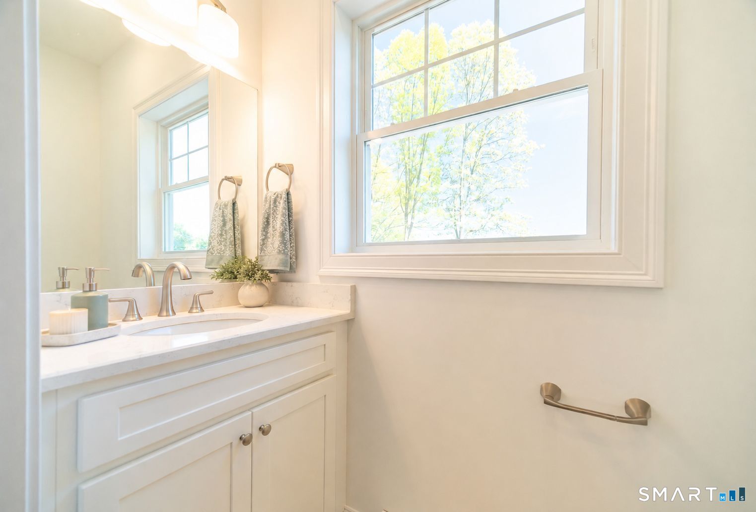1154 Poquonnock Road, Unit 7 Groton, CT 06340 - Photo 9 of 22