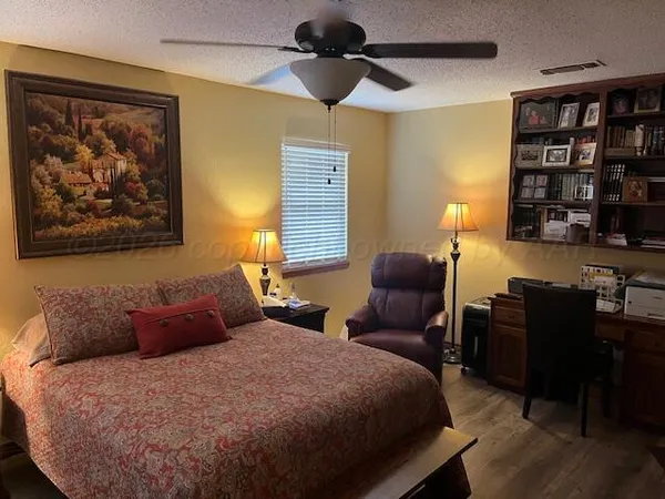 $240,000 | 406 Hickory Street, Hereford, TX 79045