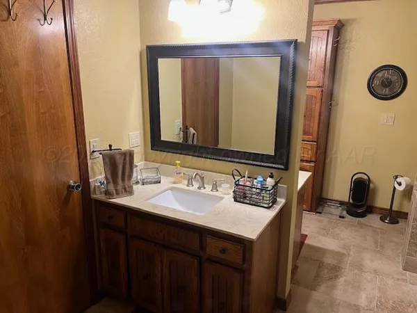 $240,000 | 406 Hickory Street, Hereford, TX 79045