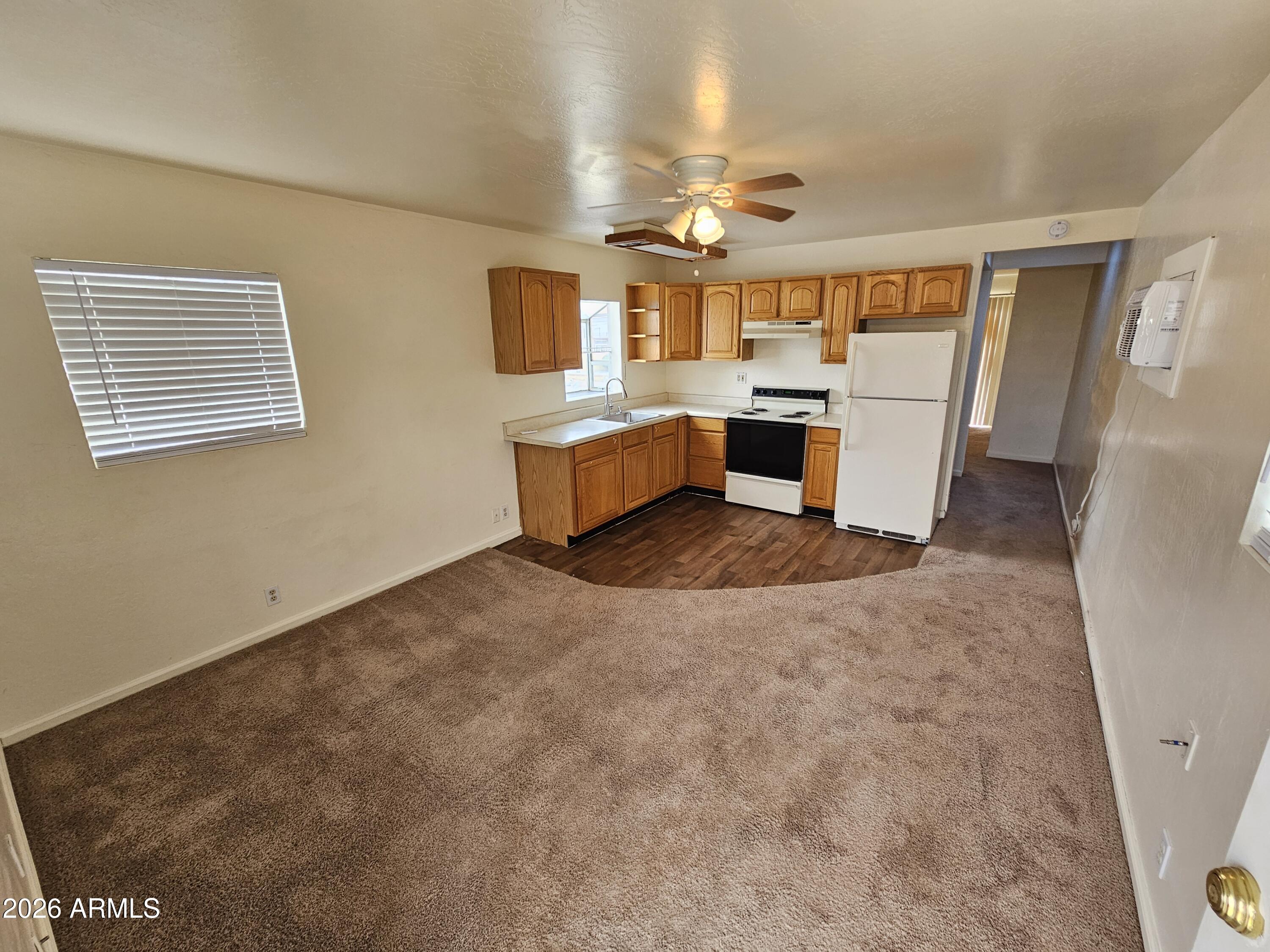 1422 East Yucca Street Phoenix, AZ 85020 - Photo 5 of 13 20260216_145132