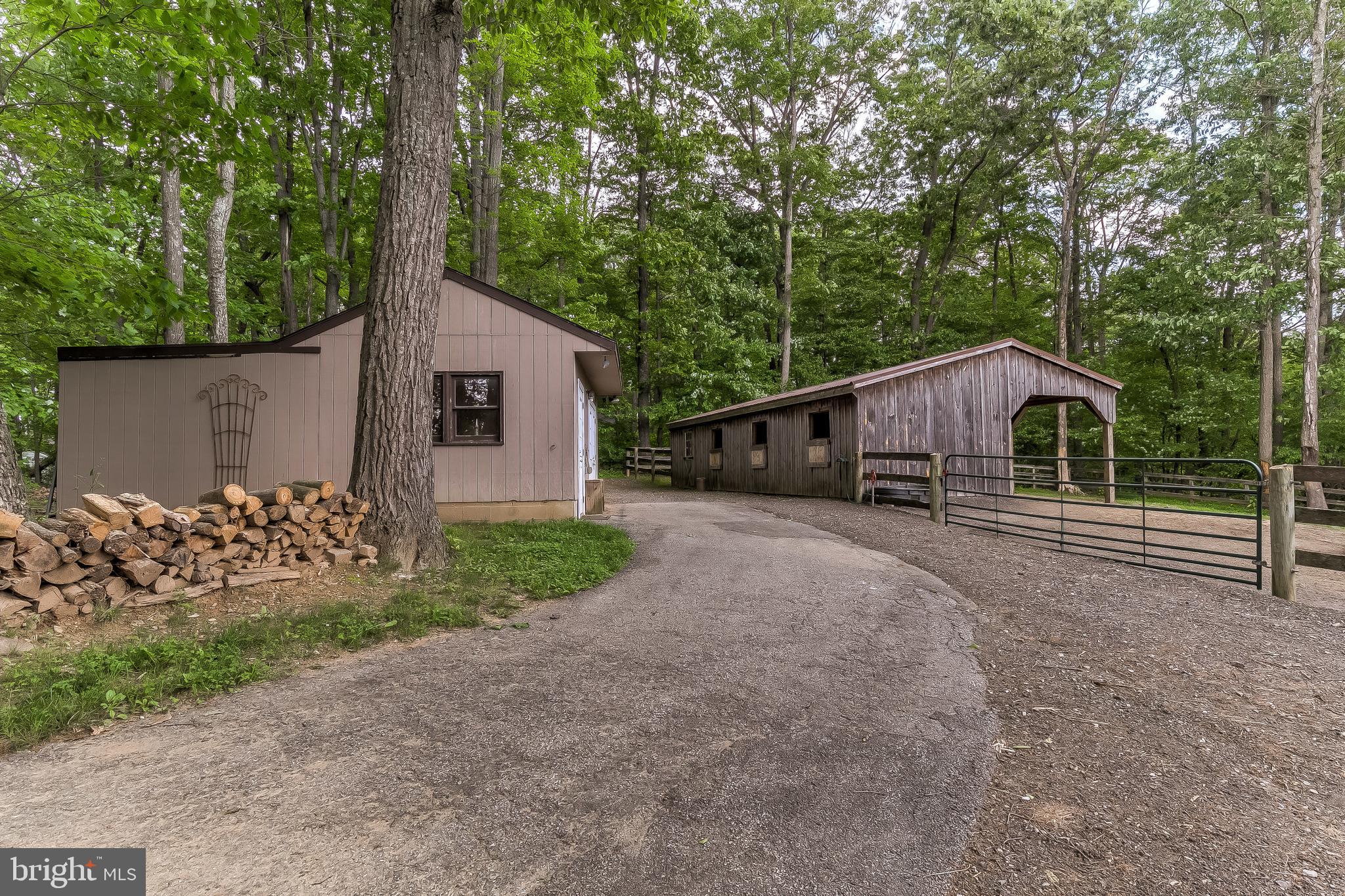 2411 Benson Mill Road Sparks, MD 21152 - Photo 4 of 43