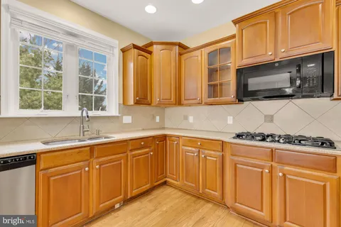 $1,100,000 | 5022 Burnside Farm Place, Haymarket, VA 20169