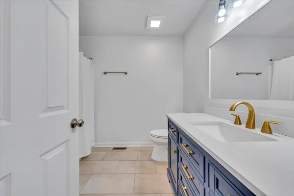 $419,900 | 930 Brookfield Lane, Roanoke, VA 24012