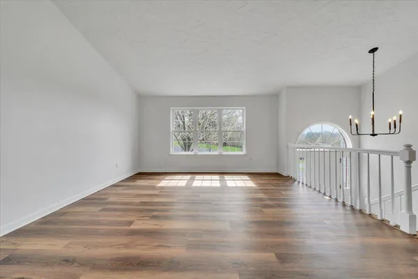 $419,900 | 930 Brookfield Lane, Roanoke, VA 24012