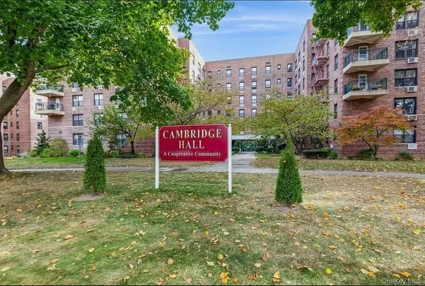 $179,999 | 80-35 Springfield Boulevard, Unit 1B | Oakland Gardens