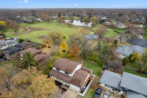 $715,000 | 7205 Walden Lane, Darien, IL 60561