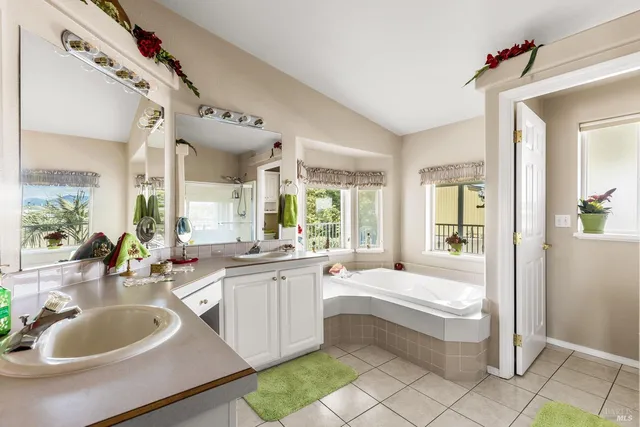 $2,849,000 | 21623 7 Lakes Road, Redding, CA 96003