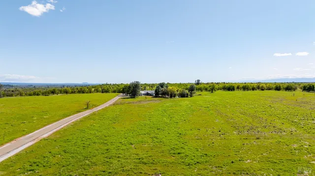 $2,849,000 | 21623 7 Lakes Road, Redding, CA 96003