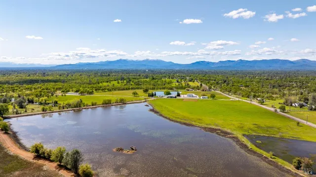 $2,849,000 | 21623 7 Lakes Road, Redding, CA 96003