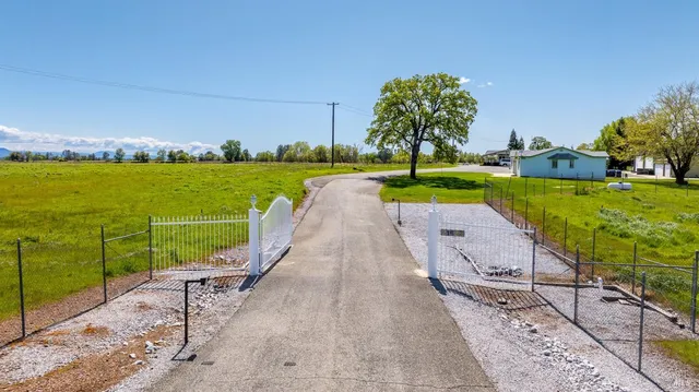 $2,849,000 | 21623 7 Lakes Road, Redding, CA 96003