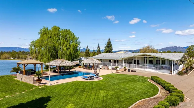 $2,849,000 | 21623 7 Lakes Road, Redding, CA 96003