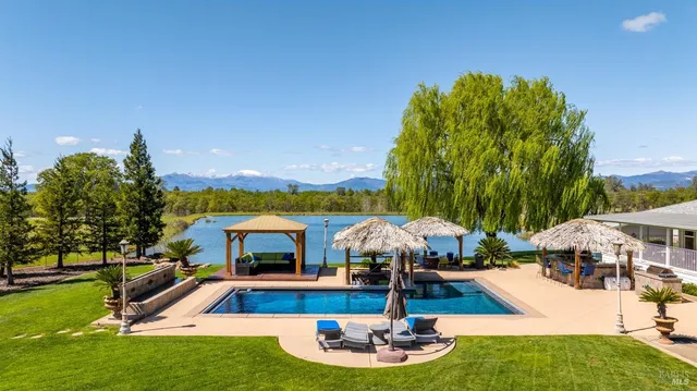 $2,849,000 | 21623 7 Lakes Road, Redding, CA 96003