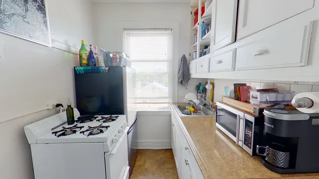 $1,075 | 6813 21st Street, Unit 1403, Berwyn, IL 60402