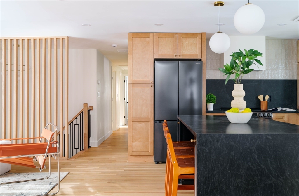 8 Emily Road Framingham, MA 01701 - Photo 4 of 42