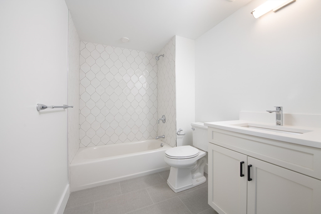 425 Border Street, Unit 405 Boston, MA 02128 - Photo 12 of 20