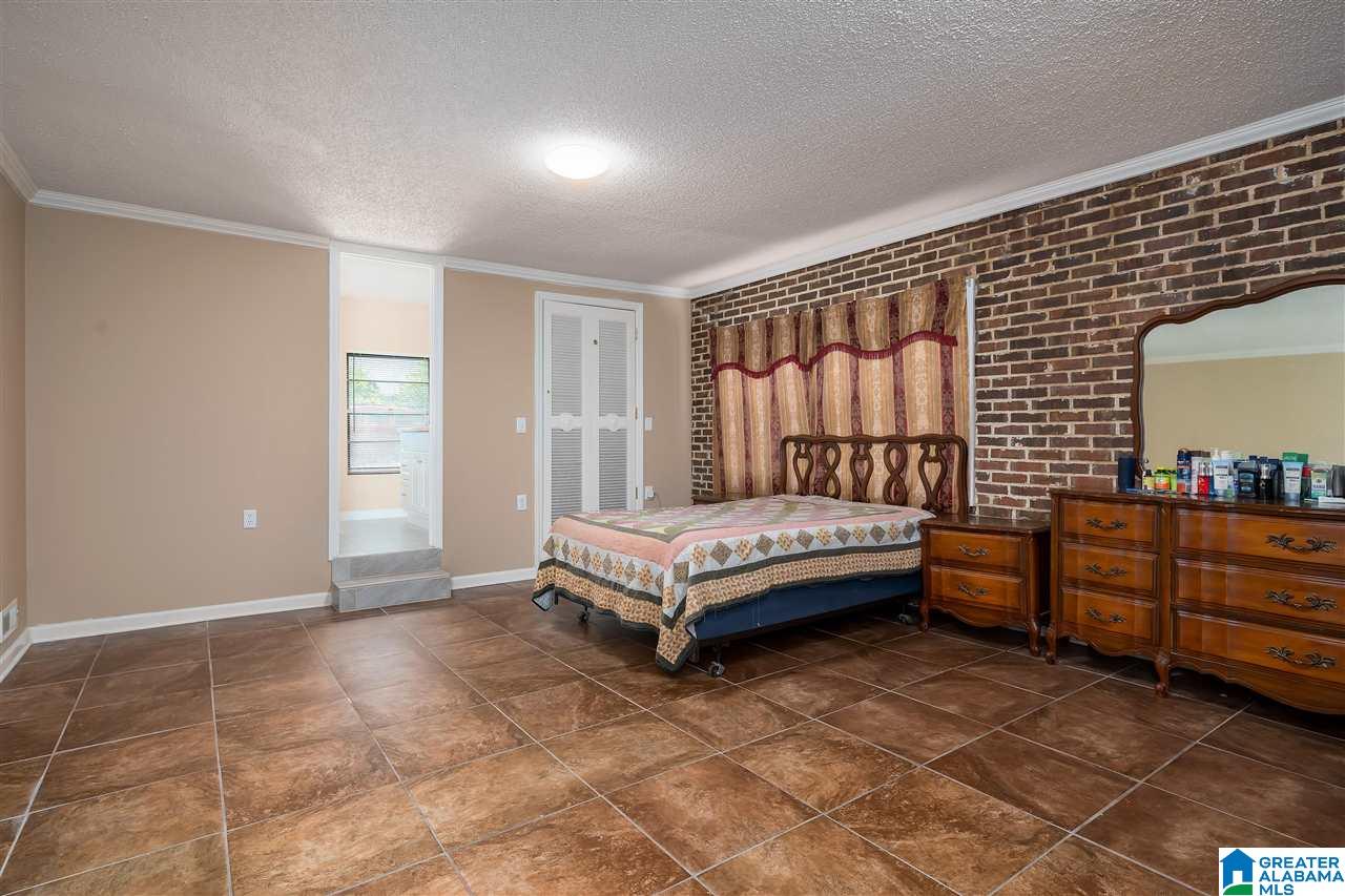 5736 31st Street North Birmingham, AL 35207 - Photo 11 of 21