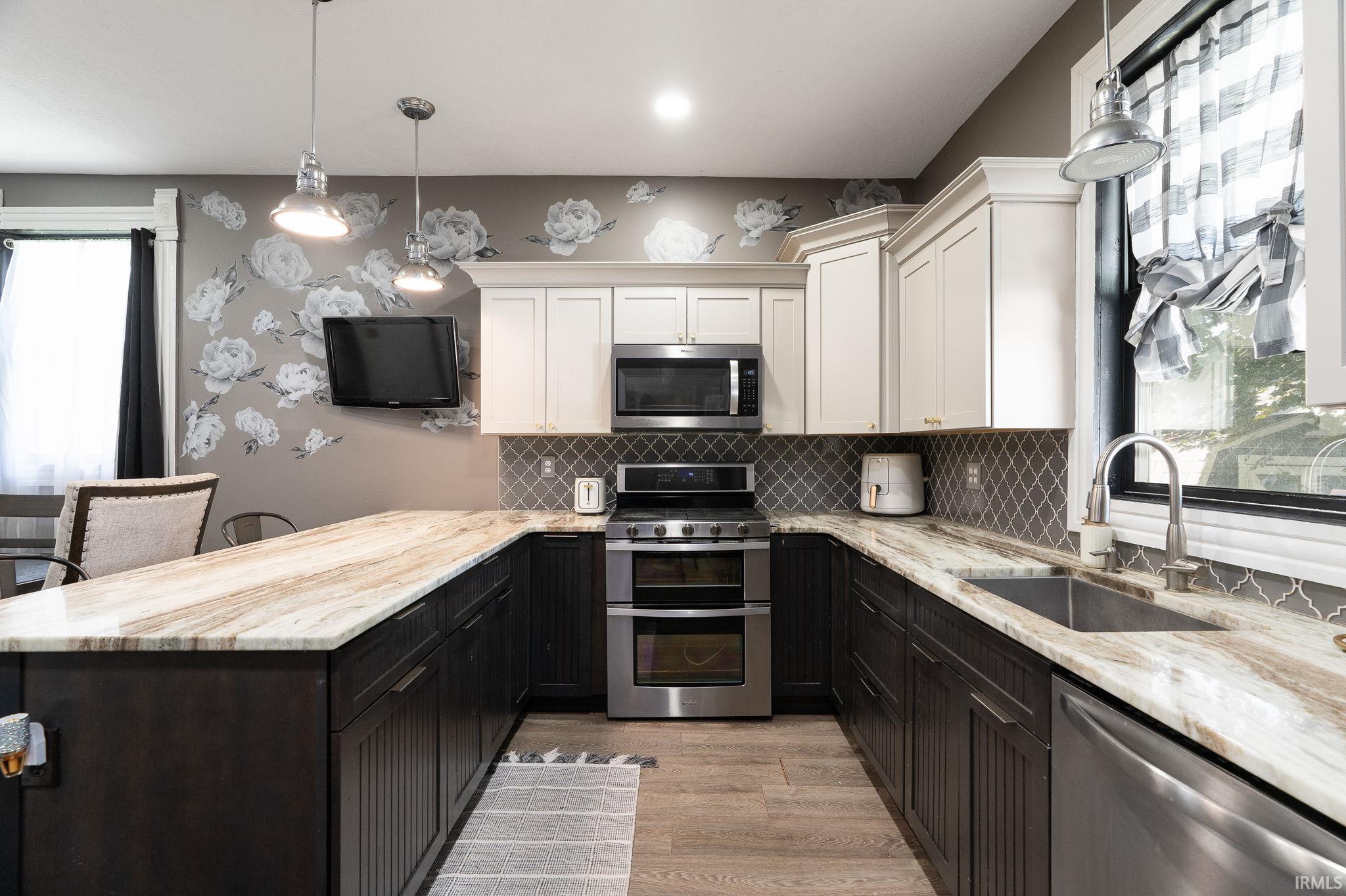 609 Jefferson Street Covington, IN 47932 - Photo 10 of 36