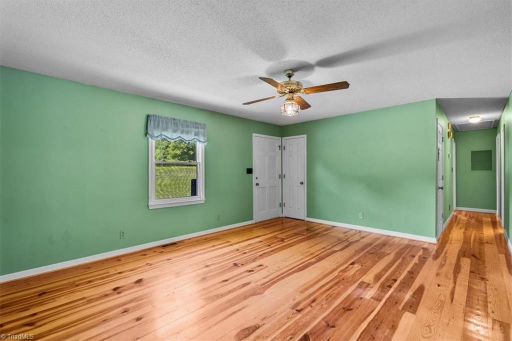 1013 Gladstone Road Mocksville, NC 27028 - Photo 4 of 48