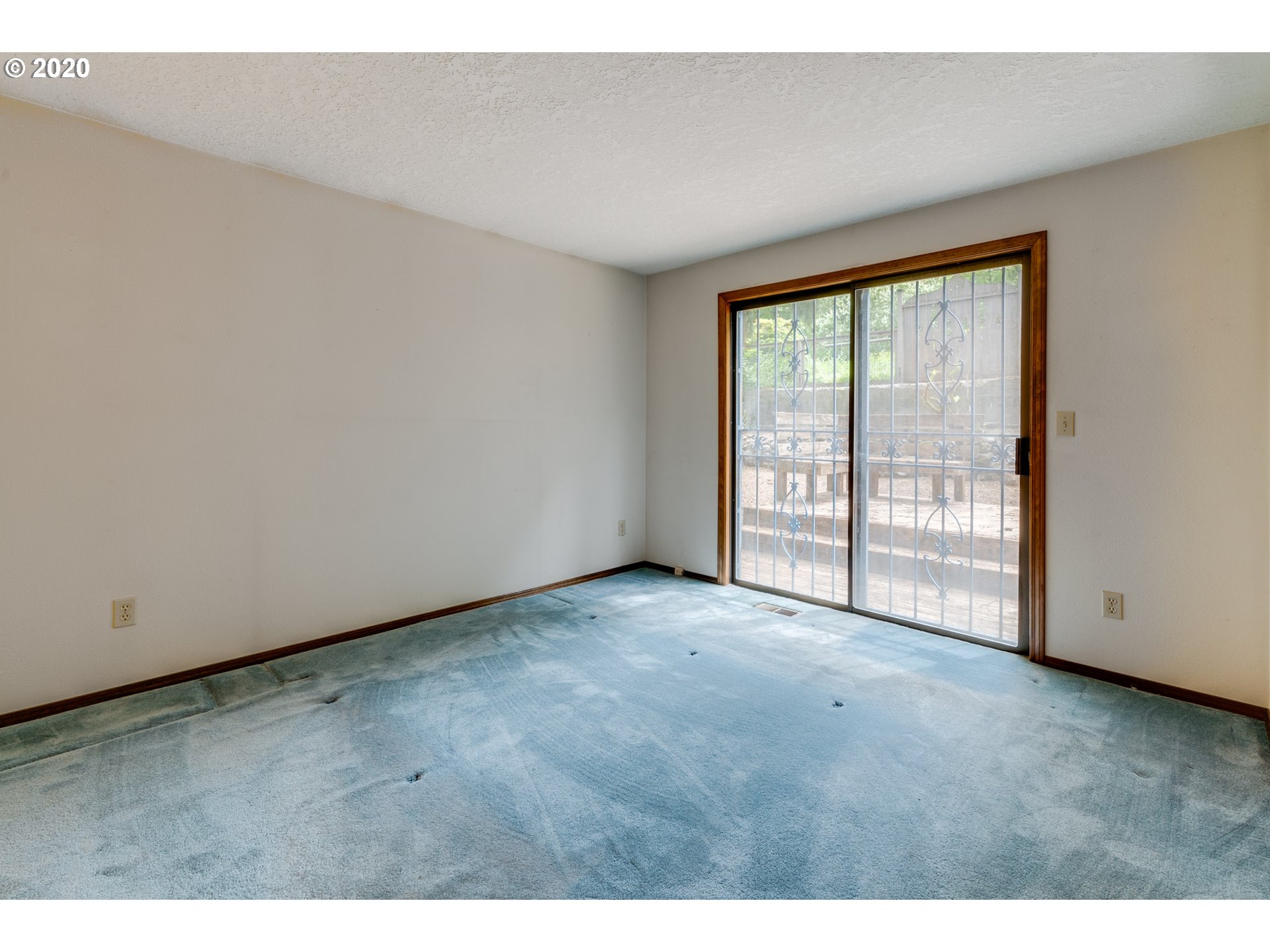 3612 Southwest Custer Street Portland, OR 97219 - Photo 15 of 32 Gallery Image 15