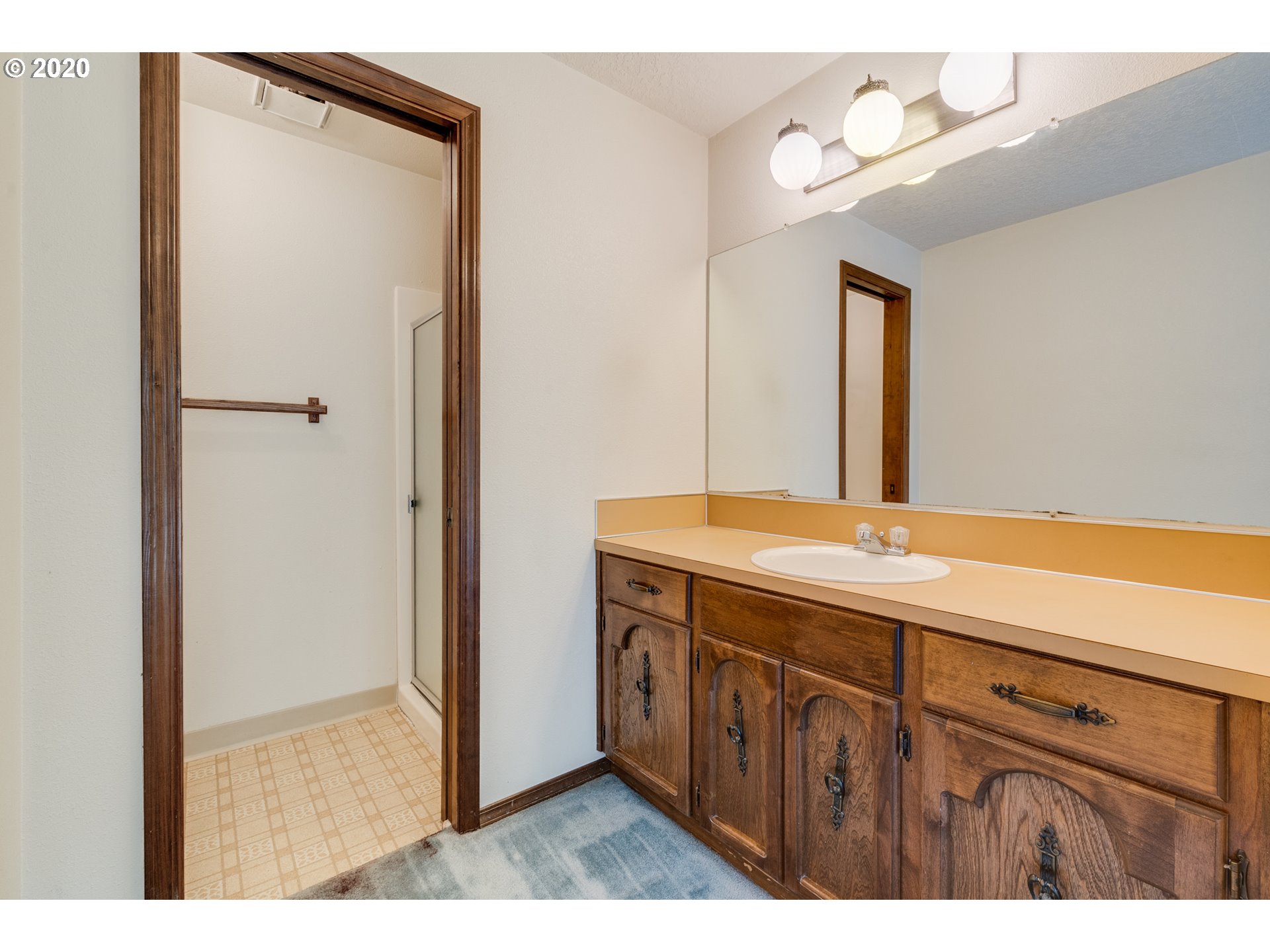 3612 Southwest Custer Street Portland, OR 97219 - Photo 17 of 32 Gallery Image 17