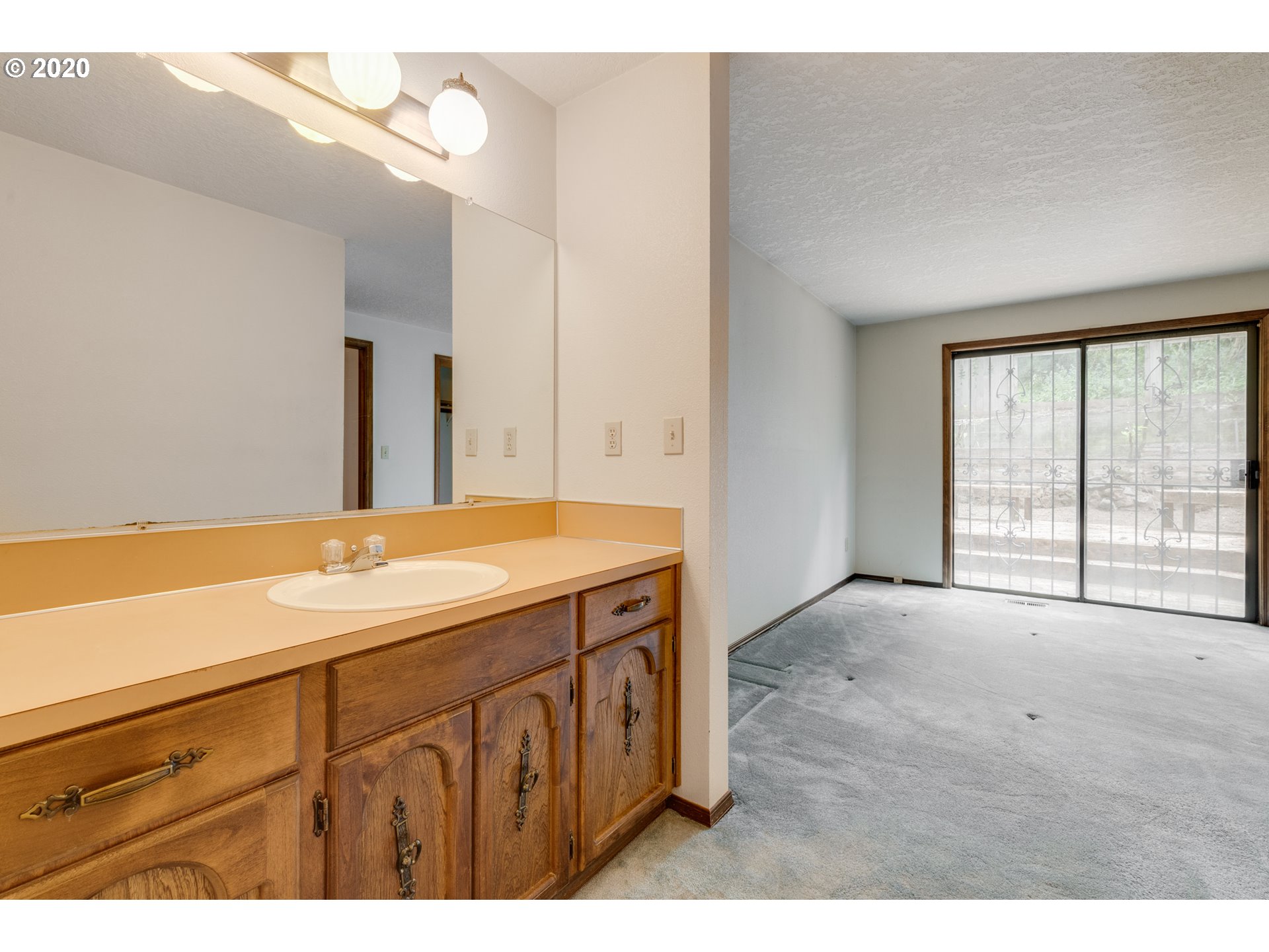 3612 Southwest Custer Street Portland, OR 97219 - Photo 18 of 32 Gallery Image 18