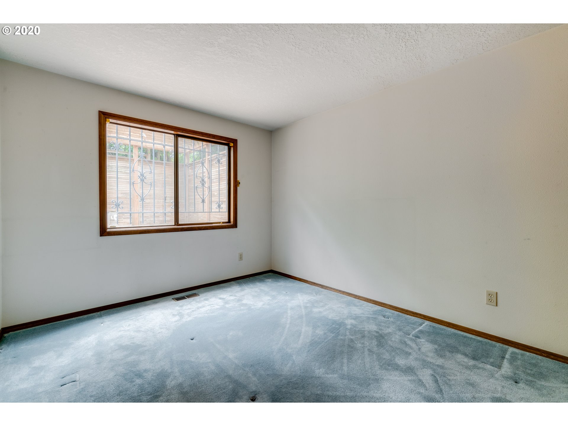 3612 Southwest Custer Street Portland, OR 97219 - Photo 21 of 32 Gallery Image 21